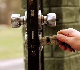 Town Center Locksmith Shop Houston, TX 713-470-0717 Town Center Locksmith Shop Houston, TX 713-470-0717 - 13-Re-Key-Locks