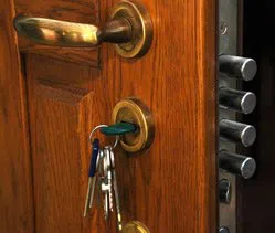 Town Center Locksmith Shop Houston, TX 713-470-0717 - 6-Lock-Change